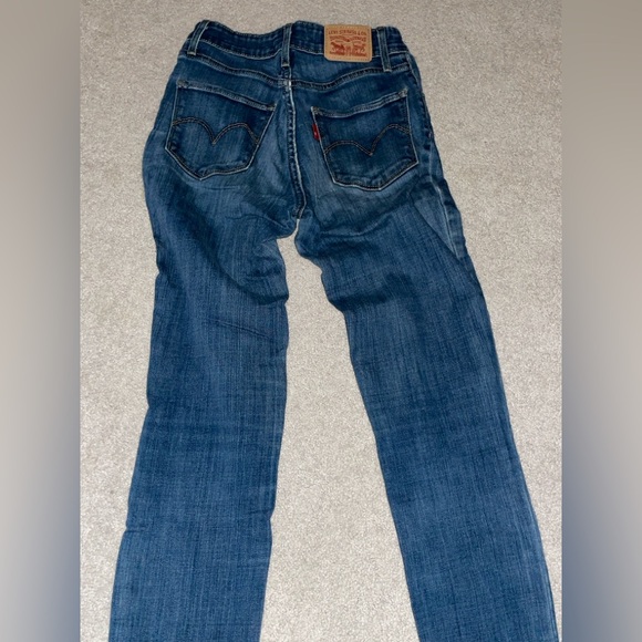 Levi’s 721 High Rise Skinny Jeans - Picture 3 of 4